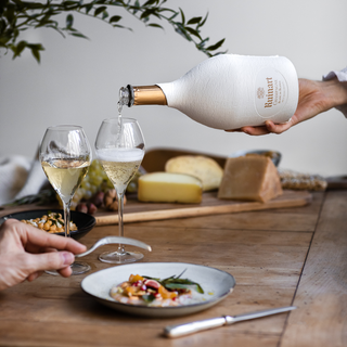 Vintage vs Non-Vintage Champagne: Is It Worth Paying More?