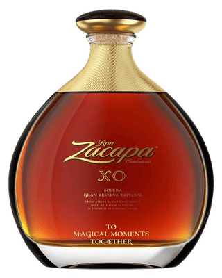 Centenario XO Solera Gran Reserva Especial Rum 700ml bottle with rich amber rum and premium gift-style packaging.”