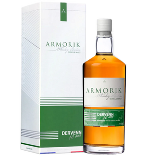 A bottle of Armorik Dervenn 10 Ans French Single Malt Whisky stands beside its sleek white and green box, both sporting minimalist designs—ideal for those who enjoy subtle smoky notes.