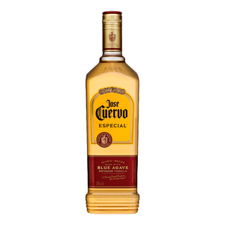 A 700ml bottle of Jose Cuervo Especial Tequila, featuring a yellow and red label with “Jose Cuervo Especial” and “Blue Agave” on the front, highlights its rich agave flavor and subtle oak notes against a white background.