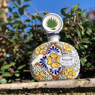 Los Azulejos Talavera Collection Añejo Tequila 750ml